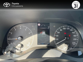 Photo 13 du bon plan TOYOTA Yaris 120 VVT-i Dynamic Business 5p MC24 occasion à 16990 €