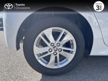 Photo 16 du bon plan TOYOTA Yaris 120 VVT-i Dynamic Business 5p MC24 occasion à 16990 €