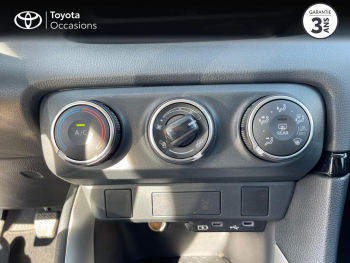 Photo 20 du bon plan TOYOTA Yaris 120 VVT-i Dynamic Business 5p MC24 occasion à 16990 €