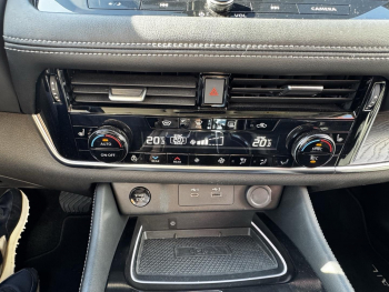 Photo 25 du bon plan NISSAN X-Trail e-4orce 213ch Tekna+ occasion à 30480 €