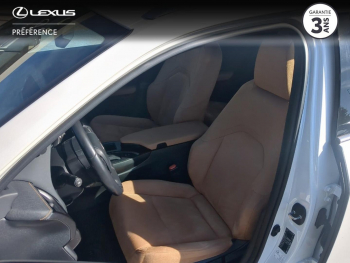 Photo 13 du bon plan LEXUS UX 250h Pack Business 2WD occasion à 25990 €