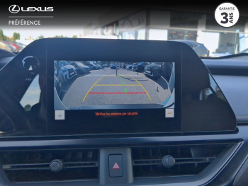 Photo 17 du bon plan LEXUS UX 250h Pack Business 2WD occasion à 25990 €