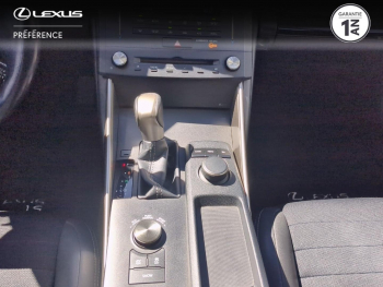 Photo 9 du bon plan LEXUS IS 300h Pack Business occasion à 19990 €