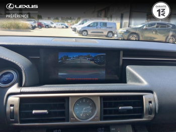 Photo 17 du bon plan LEXUS IS 300h Pack Business occasion à 19990 €