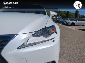 Photo 18 du bon plan LEXUS IS 300h Pack Business occasion à 19990 €