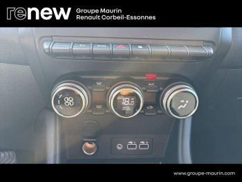 Photo 26 du bon plan RENAULT Captur 1.6 E-Tech full hybrid 145ch Evolution occasion à 19999 €