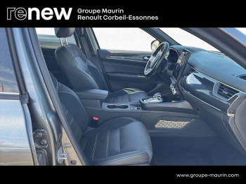 Photo 18 du bon plan RENAULT Arkana 1.6 E-Tech hybride 145ch Engineered -22 occasion à 23870 €