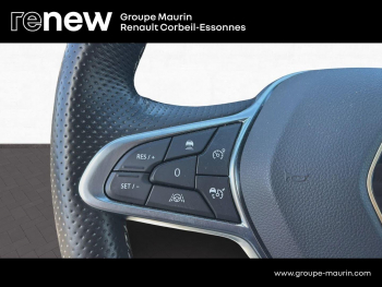 Photo 21 du bon plan RENAULT Arkana 1.6 E-Tech hybride 145ch Engineered -22 occasion à 23870 €
