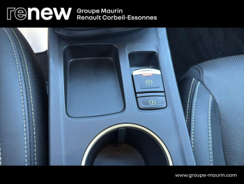 Photo 27 du bon plan RENAULT Arkana 1.6 E-Tech hybride 145ch Engineered -22 occasion à 23870 €