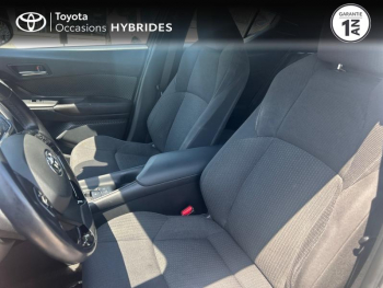 Photo 11 du bon plan TOYOTA C-HR 122h Dynamic 2WD E-CVT occasion à 16490 €