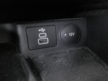 Photo 16 du bon plan FORD Kuga 2.5 Duratec 225ch PHEV Titanium BVA occasion à 25900 €