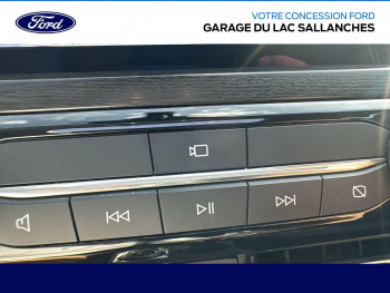 Photo 33 du bon plan FORD Kuga 2.5 Duratec 190ch FHEV Vignale BVA i-AWD occasion à 26990 €