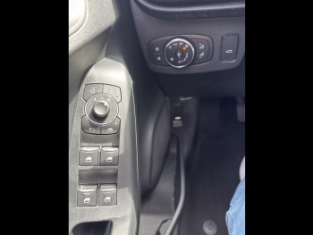 Photo 16 du bon plan FORD Puma 1.0 Flexifuel 125ch S&S mHEV ST-Line occasion à 16290 €