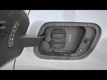 Photo 11 du bon plan VOLVO EX30 P5 Long Range 272ch 69kWh Ultra occasion à 44900 €