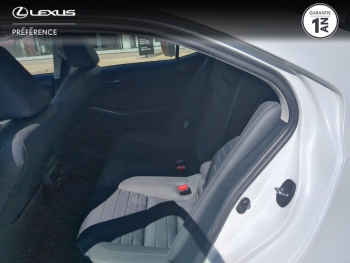 Photo 14 du bon plan LEXUS IS 300h Pack Business occasion à 19990 €