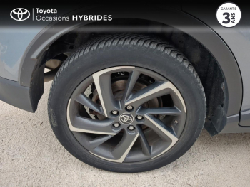 Photo 16 du bon plan TOYOTA C-HR 122h Graphic 2WD E-CVT MC19 occasion à 15990 €
