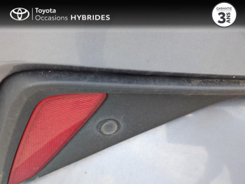 Photo 22 du bon plan TOYOTA C-HR 122h Graphic 2WD E-CVT MC19 occasion à 15990 €