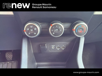Photo 15 du bon plan RENAULT Clio 1.0 TCe 90ch Evolution occasion à 12700 €