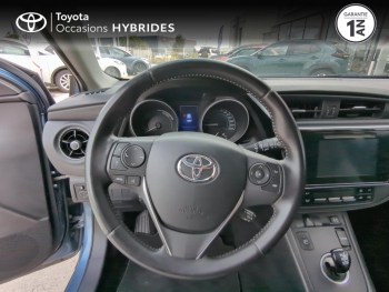 Photo 9 du bon plan TOYOTA Auris HSD 136h Design occasion à 15490 €