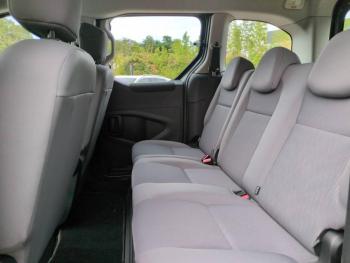 Photo 16 du bon plan PEUGEOT Partner Tepee 1.6 BlueHDi 75ch Access 4p occasion à 7990 €