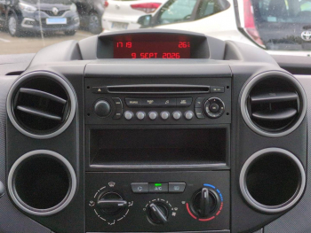 Photo 19 du bon plan PEUGEOT Partner Tepee 1.6 BlueHDi 75ch Access 4p occasion à 7990 €