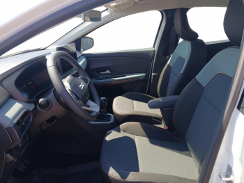 Photo 8 du bon plan DACIA Sandero 1.0 TCe 110ch Stepway Extreme -25 occasion à 17900 €