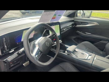 Photo 9 du bon plan RENAULT Espace 1.2 E-Tech full hybrid 200ch esprit Alpine 7 places - 25 occasion à 40490 €