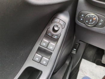 Photo 15 du bon plan FORD Puma 1.0 Flexifuel 125ch S&S mHEV Titanium occasion à 16990 €