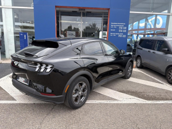 Photo 6 du bon plan FORD Mustang Mach-E 269ch Standard Range 76kWh Mach-E Propulsion occasion à 31990 €