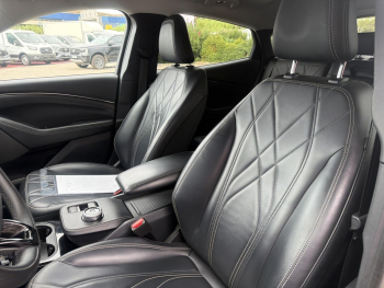 Photo 8 du bon plan FORD Mustang Mach-E 269ch Standard Range 76kWh Mach-E Propulsion occasion à 31990 €