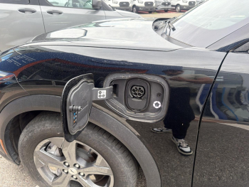 Photo 12 du bon plan FORD Mustang Mach-E 269ch Standard Range 76kWh Mach-E Propulsion occasion à 31990 €