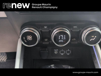 Photo 19 du bon plan RENAULT Clio 1.6 E-Tech 145ch full hybrid Techno occasion à 16990 €