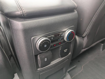 Photo 17 du bon plan FORD Explorer 3.0 EcoBoost 457ch 7 places Hybride PHEV Platinum i-AWD BVA10 occasion à 71923 €