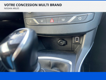 Photo 24 du bon plan PEUGEOT 308 1.2 PureTech 130ch S&S Roadtrip occasion à 10990 €