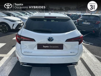 Photo 14 du bon plan TOYOTA Corolla Touring Spt 1.8 140ch Design MY24 occasion à 28890 €