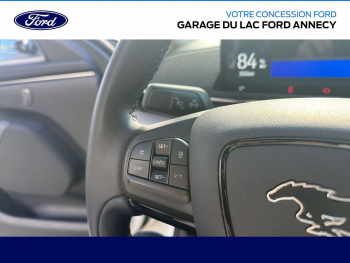 Photo 19 du bon plan FORD Mustang Mach-E 269ch Standard Range 76kWh Mach-E Propulsion occasion à 29990 €