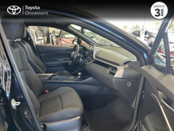 Photo 6 du bon plan TOYOTA C-HR 122h Dynamic Business 2WD E-CVT + Programme Beyond Zero Academy MY22 occasion à 15990 €