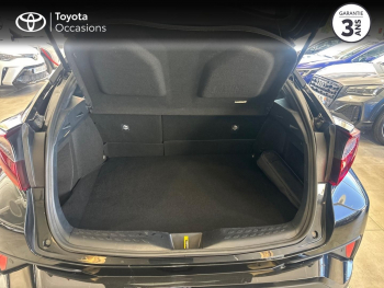 Photo 10 du bon plan TOYOTA C-HR 122h Dynamic Business 2WD E-CVT + Programme Beyond Zero Academy MY22 occasion à 15990 €