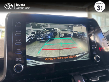 Photo 15 du bon plan TOYOTA C-HR 122h Dynamic Business 2WD E-CVT + Programme Beyond Zero Academy MY22 occasion à 15990 €