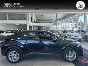 Photo 17 du bon plan TOYOTA C-HR 122h Dynamic Business 2WD E-CVT + Programme Beyond Zero Academy MY22 occasion à 15990 €