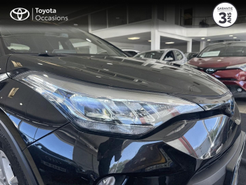 Photo 20 du bon plan TOYOTA C-HR 122h Dynamic Business 2WD E-CVT + Programme Beyond Zero Academy MY22 occasion à 15990 €