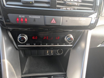 Photo 23 du bon plan MITSUBISHI Eclipse Cross 2.4 MIVEC PHEV 188ch Invite 4WD occasion à 22990 €