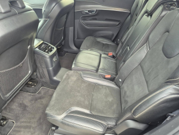 Photo 7 du bon plan VOLVO XC90 T8 Twin Engine 303 + 87ch R-Design Geartronic 7 places 48g occasion à 39900 €