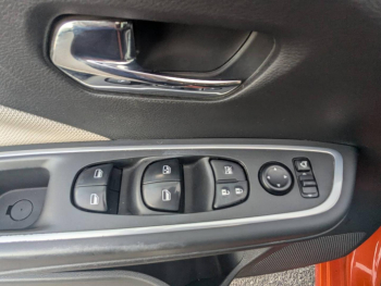 Photo 12 du bon plan NISSAN Micra 1.0 IG-T 100ch N-Connecta 2019 occasion à 10490 €