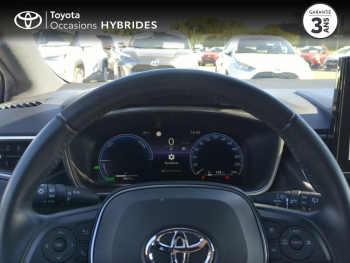 Photo 13 du bon plan TOYOTA Corolla Touring Spt 1.8 140ch Design MY25 occasion à 29500 €