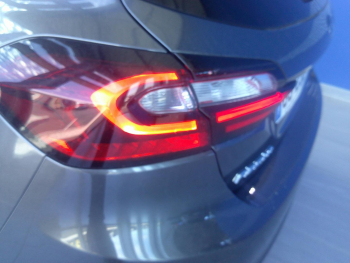 Photo 4 du bon plan FORD Fiesta 1.0 Flexifuel 95ch Titanium Vignale 5p occasion à 15590 €
