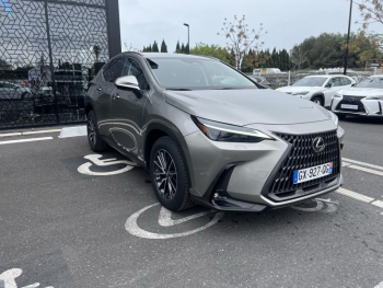 Photo 4 du bon plan LEXUS NX 450h+ Luxe 4WD Pack Design occasion à 46990 €