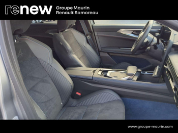 Photo 16 du bon plan RENAULT RAFALE 1.2 E-Tech 300ch atelier Alpine 4x4 occasion à 49900 €