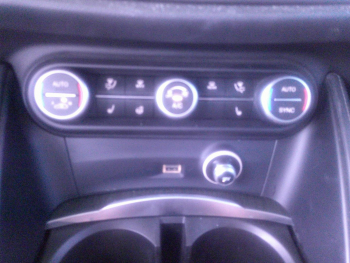 Photo 13 du bon plan ALFA ROMEO Stelvio 2.2 Diesel 160ch Super AT8 MY19 occasion à 21590 €