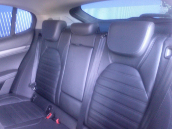 Photo 20 du bon plan ALFA ROMEO Stelvio 2.2 Diesel 160ch Super AT8 MY19 occasion à 21590 €